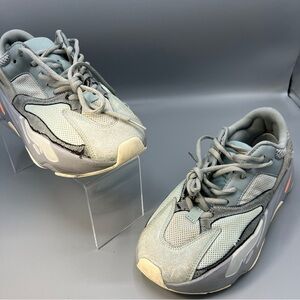 adidas Yeezy Boost 700 Vl
Inertia EG7597 Size 8/2 for male